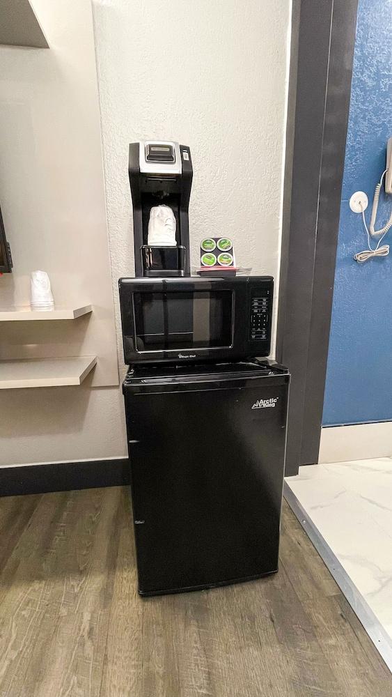 キャンドル ベイ イン モントレー エクステリア 写真